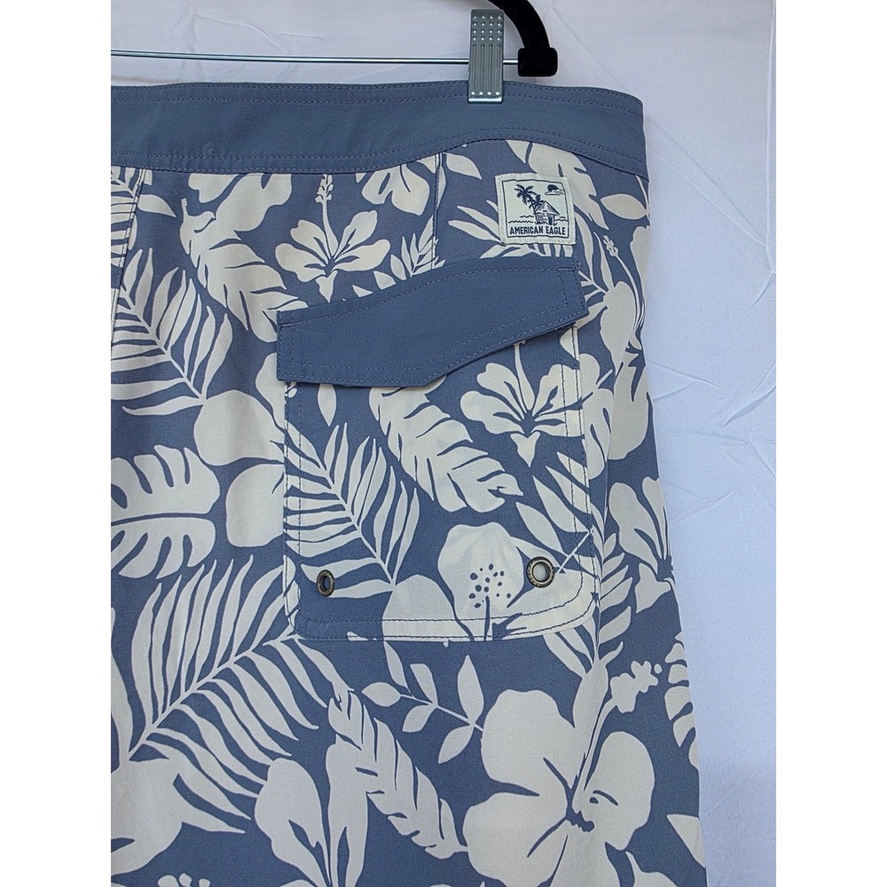 American Eagle Mens XL Blue White Hibiscus Floral Board Shorts Swim Trunks - Picture 5 of 8